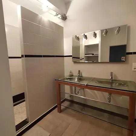 Tres Grand Et Bel Apartment *